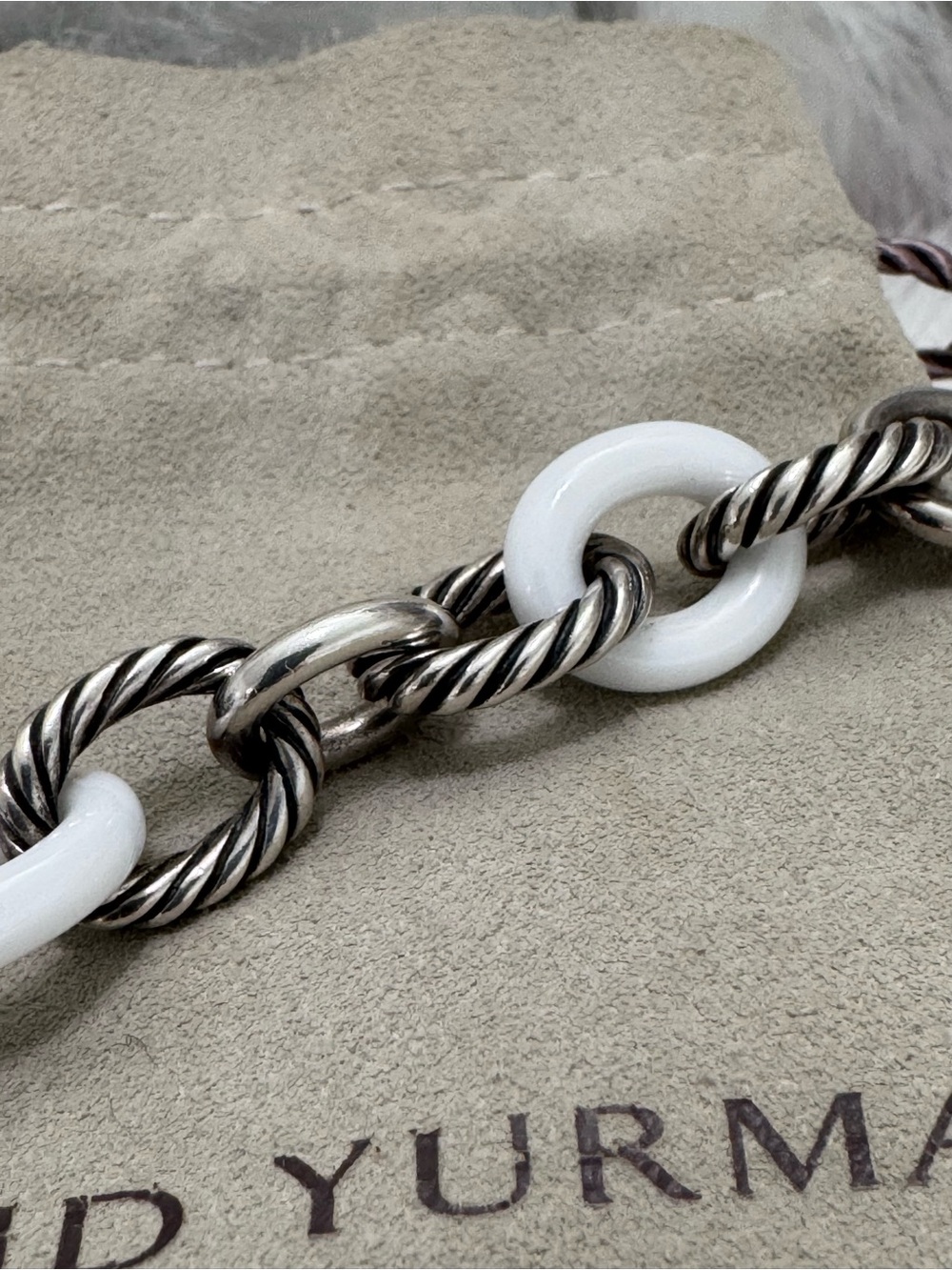 David Yurman Sterling Silver Oval Link Bracelet with White Ceramic Links - Picture 6 of 11